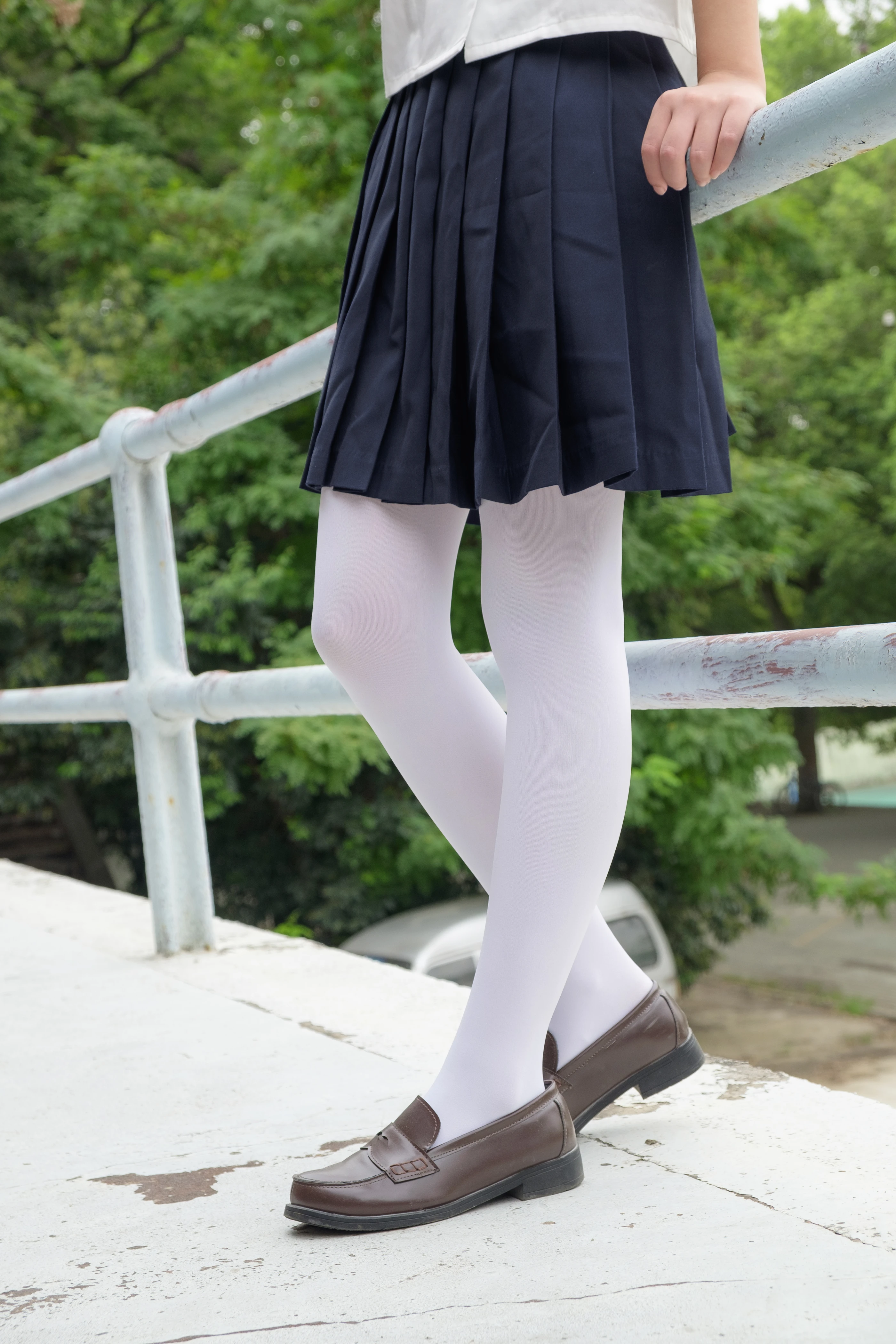森萝财团 R15-034 [102P]插图3